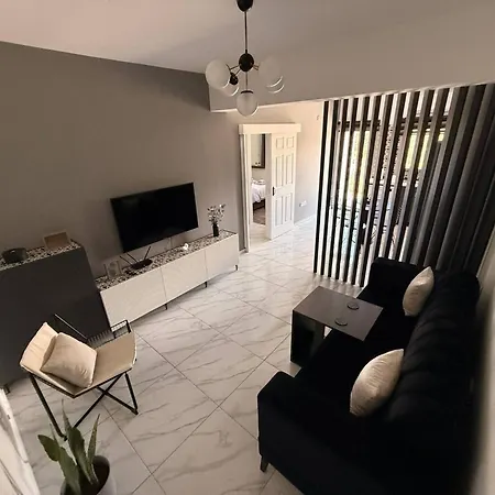 Serenity, Stylish Peaceful Διαμέρισμα Λευκωσία